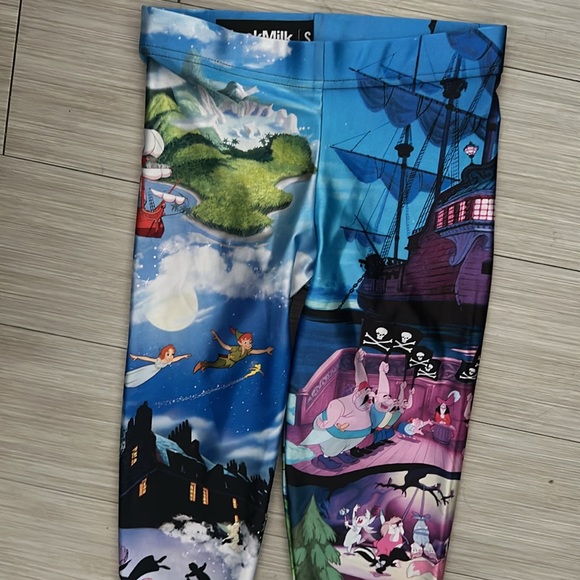 BLACKMILK PETER PAN official Disney leggings - Picture 2 of 5